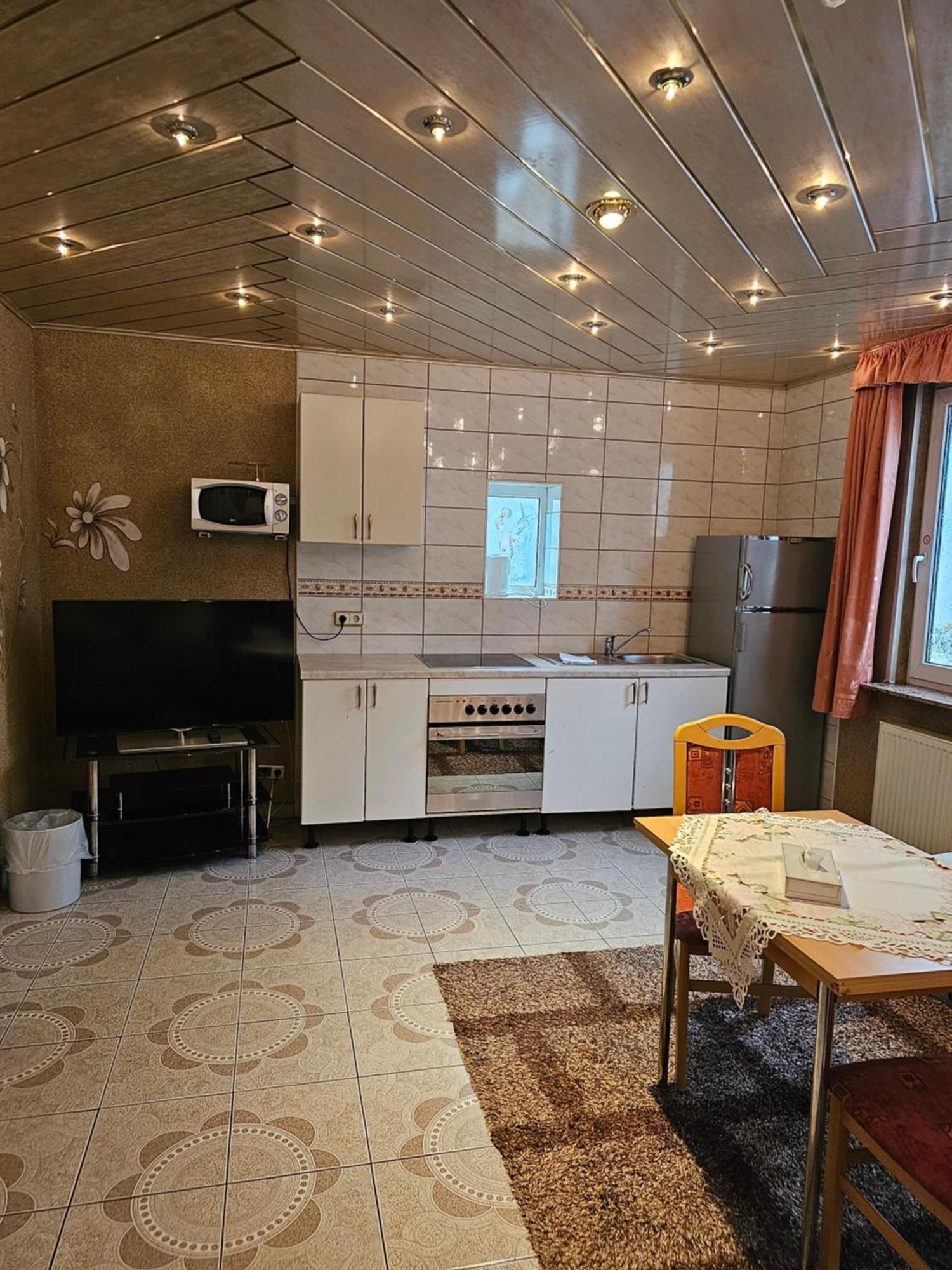 Hotel Tenne Фирнхайм Екстериор снимка