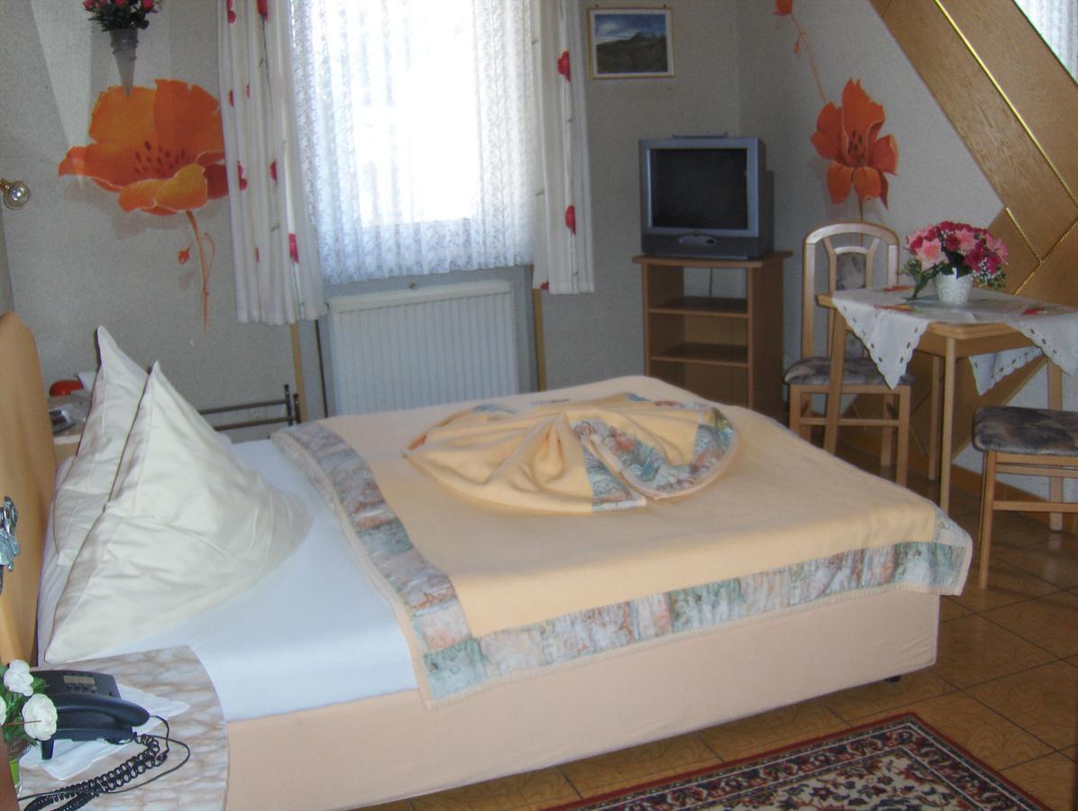 Hotel Tenne Фирнхайм Екстериор снимка